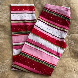 NWOT Girls legging multi stripe with heart pattern good condition